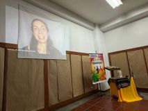 JCoR-Coordinator-Teresa-Blumenstein-greets-workshop-group-via-video_Venezuela_March-2024